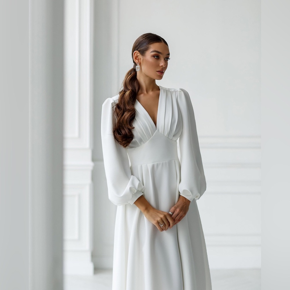 Elagia Elegant White Women's Dress